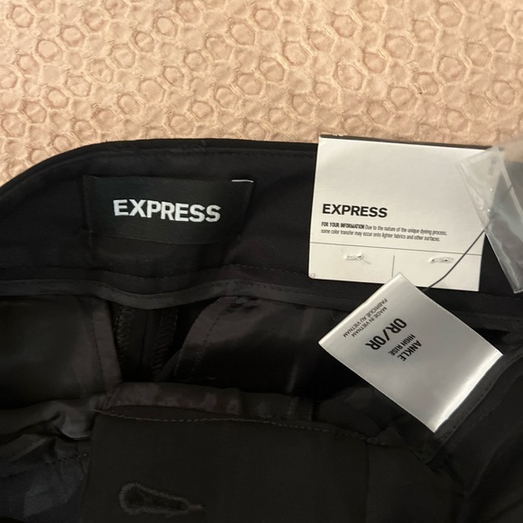 Express Pleated High Waisted Ankle Pant - Picture 6 of 10